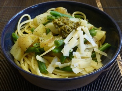 Linguine al pesto Genovese